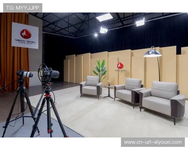 智能电视与高速网络普及，为超高清与互动直播奠定用户基础