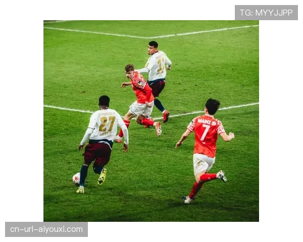 战报速递:勒沃库森客场1-0小胜美因茨,暂时登顶积分榜 战报速递:勒沃库森客场1-0小胜美因茨,暂时登顶积分榜