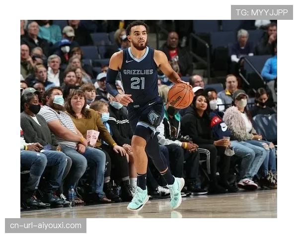 风暴队后卫洛伊德命中压哨三分，将比赛拖入加时